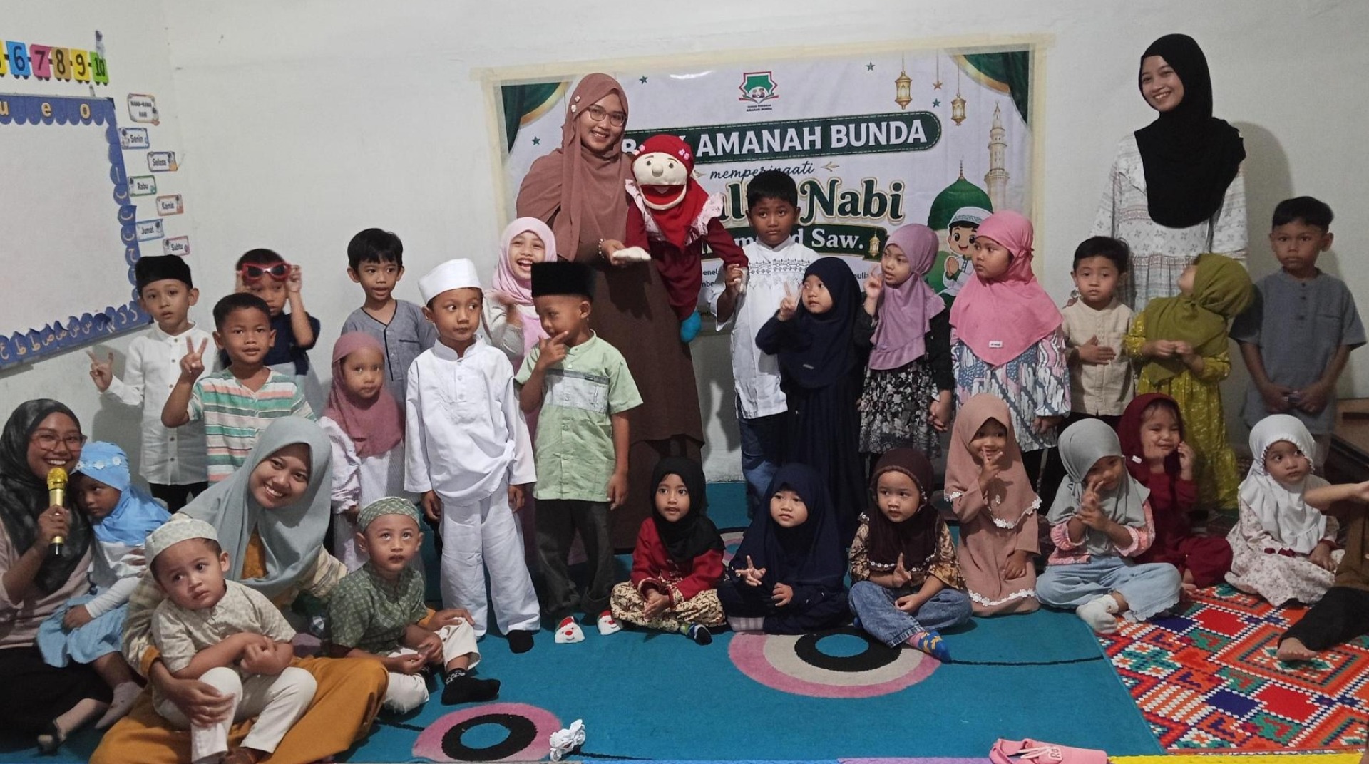 DT Peduli Jatim Ajak Anak KB-TK Amanah Bunda Teladani Akhlak Rasulullah melalui Kegiatan Berkisah