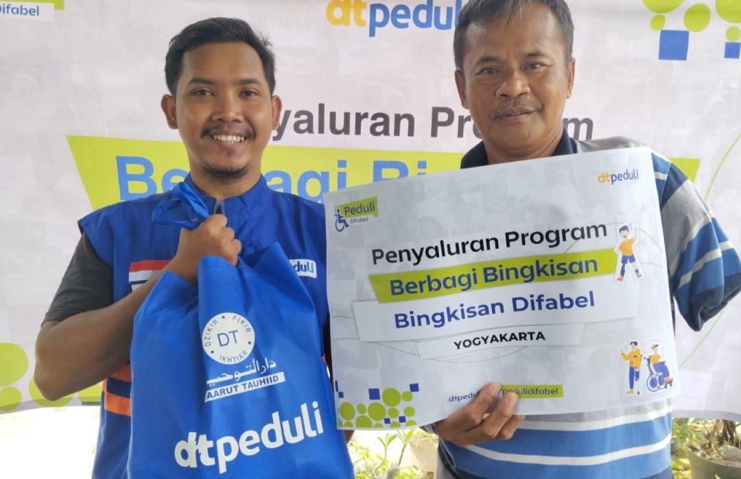 DT Peduli Yogyakarta Berbagi Bingkisan untuk Sahabat Difabel 