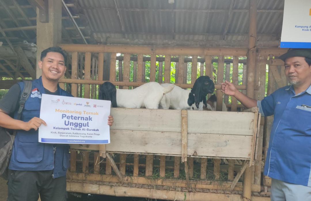 DT Peduli Yogyakarta Lakukan Monitoring Ternak bersama Puskeswan Kalibawang di Kampung Akhlak