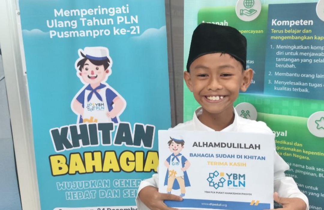 Wujudkan Generasi Hebat dan Sehat, YBM PLN Pusmanpro dan DT Peduli Jateng Gelar Khitan Massal