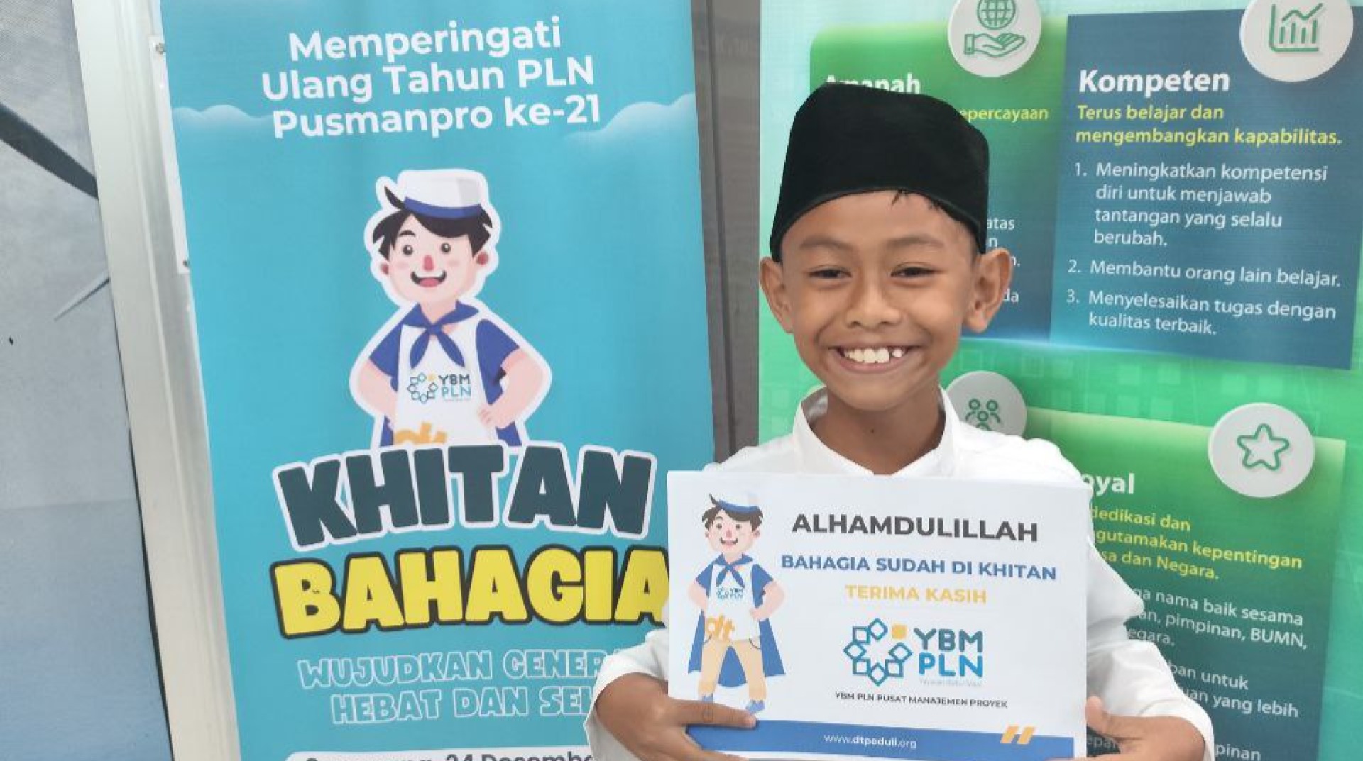 Wujudkan Generasi Hebat dan Sehat, YBM PLN Pusmanpro dan DT Peduli Jateng Gelar Khitan Massal