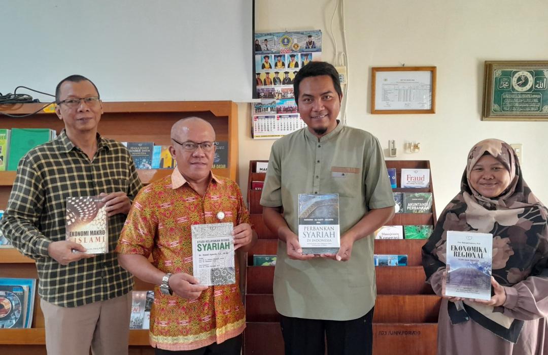 Dukung Generasi Gemilang di Perguruan Tinggi, DT Peduli Sumsel Salurkan Fasilitas Buku Ajar di Universitas PGRI Palembang