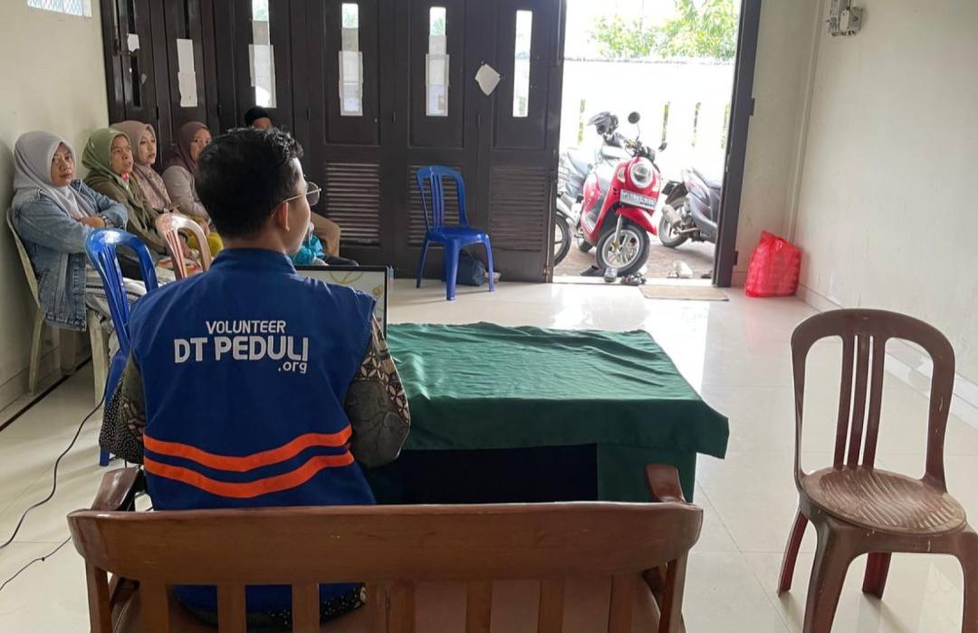 DT Peduli Cianjur dan KUA Kecamatan Cugenang Menggelar Monitoring dan Pembekalan Program Ekonomi Unggul