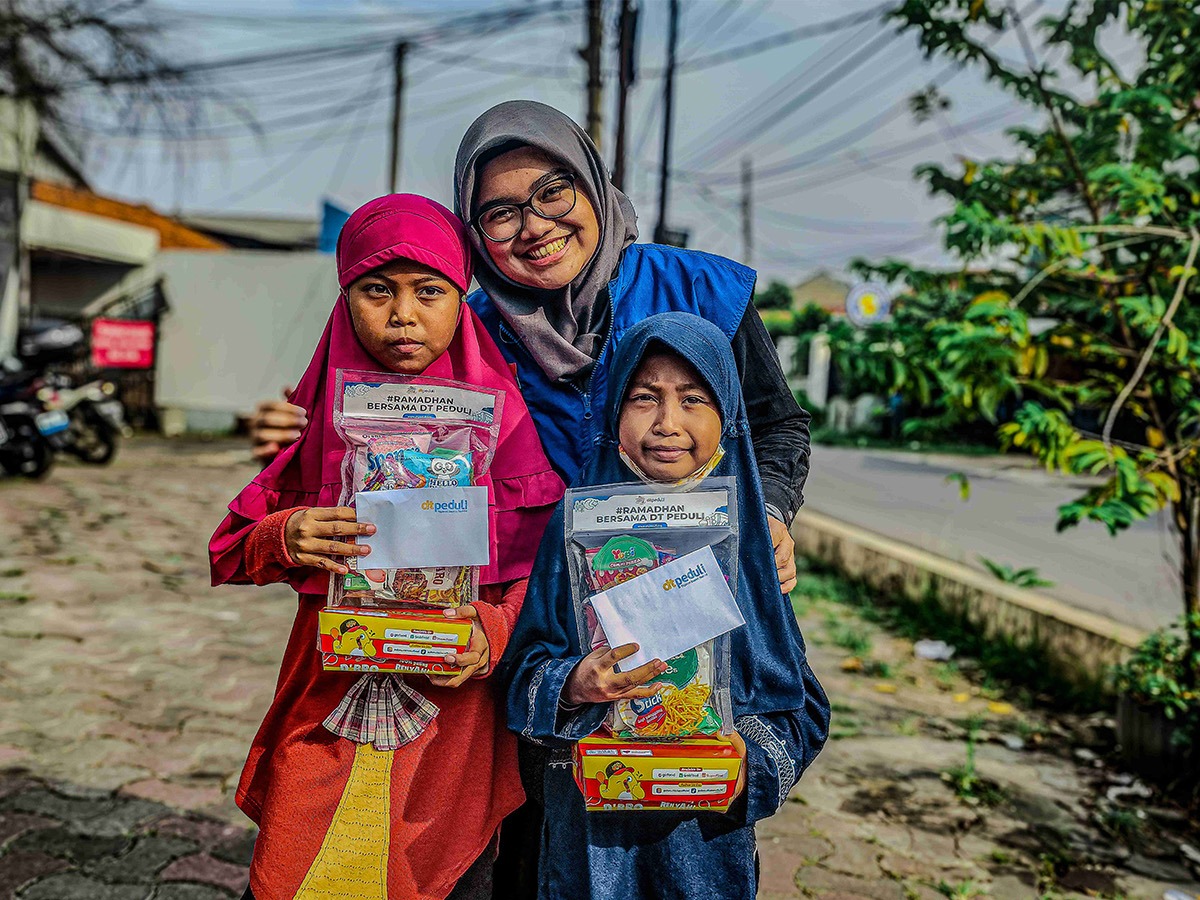 Berbagi Paket Buka Puasa