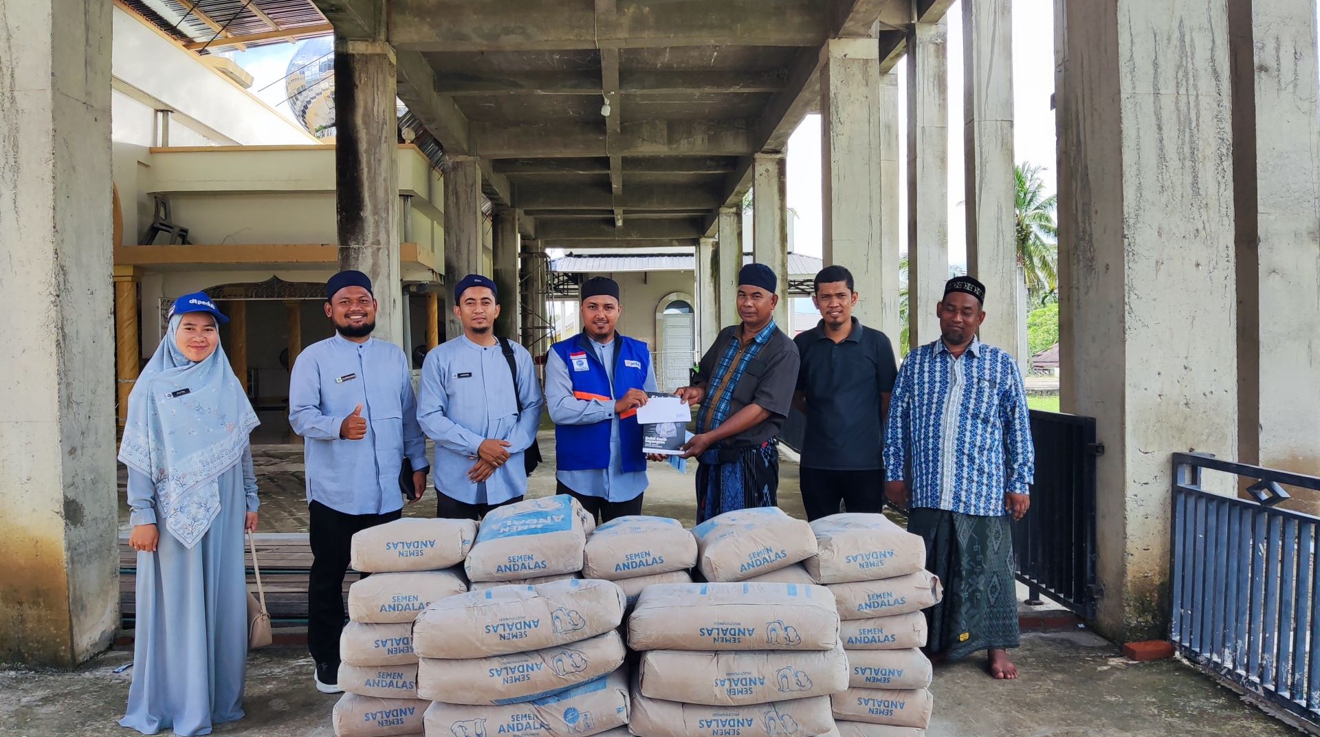 DT Peduli Aceh Salurkan Bantuan untuk Pembangunan Masjid Nurussalam 