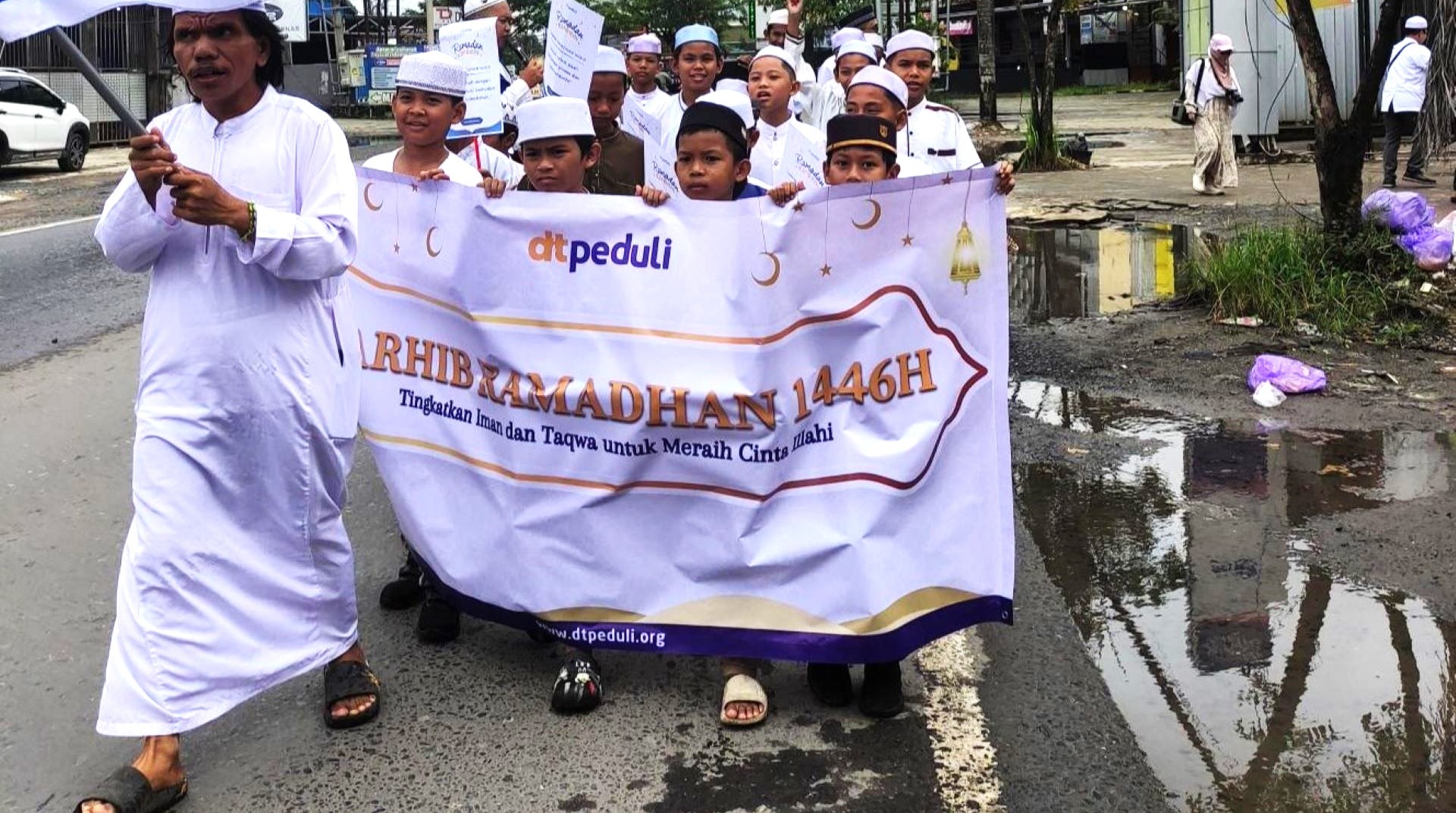 DT Peduli Kalsel dan Santri TPQ Al-Ikhlash Gelar Tarhib Ramadhan 