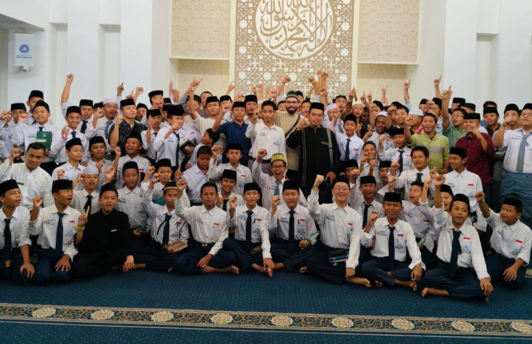 Unjuk Hafal Al-Qur'an, Siswa Adzkia Ikuti Ujian Tahfidz