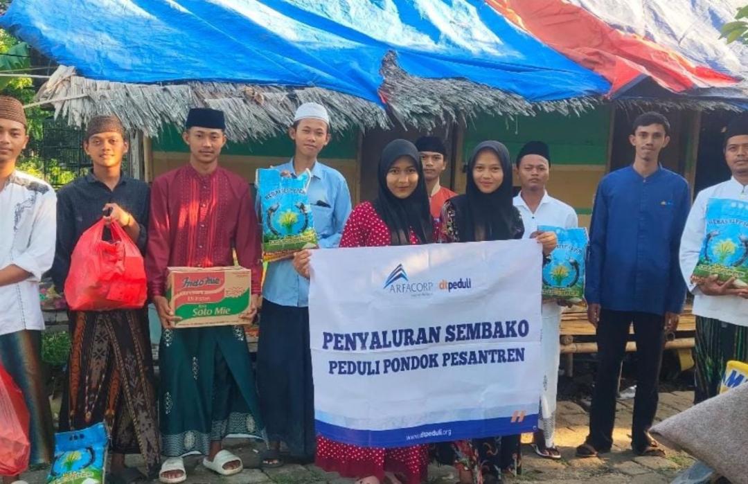 DT Peduli Serang Salurkan Sembako untuk Pondok Pesantren