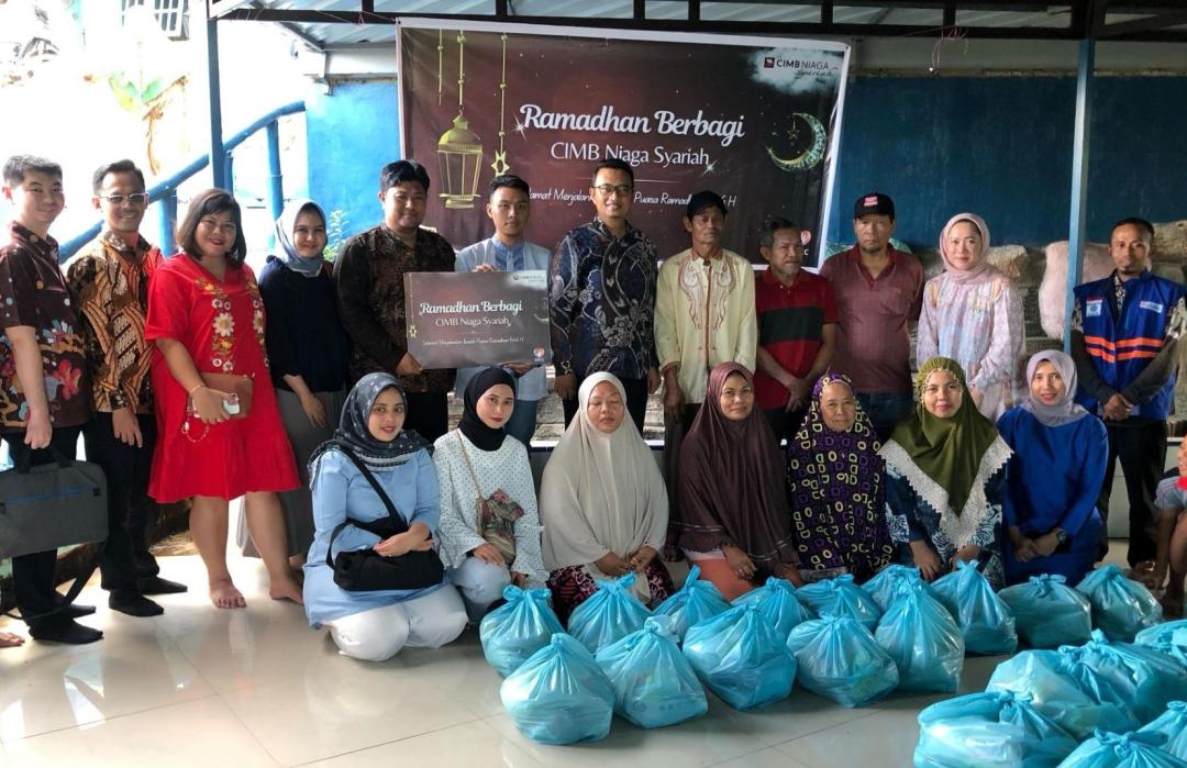 Ramadhan Berbagi, Bank CIMB Niaga Syariah Bekerja Sama dengan DT Peduli Kepri Salurkan Sembako