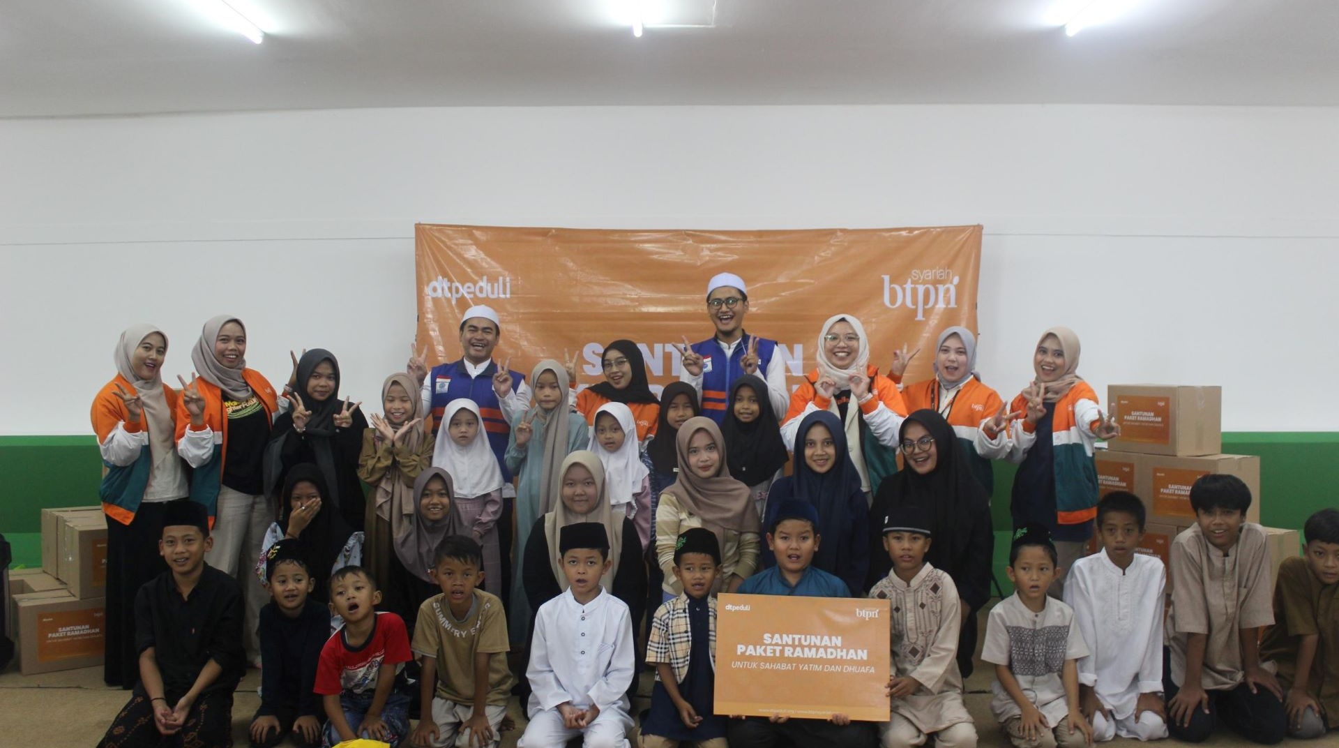 BTPN Syariah Bersama DT Peduli Cianjur Gelar Santunan untuk Anak Yatim  