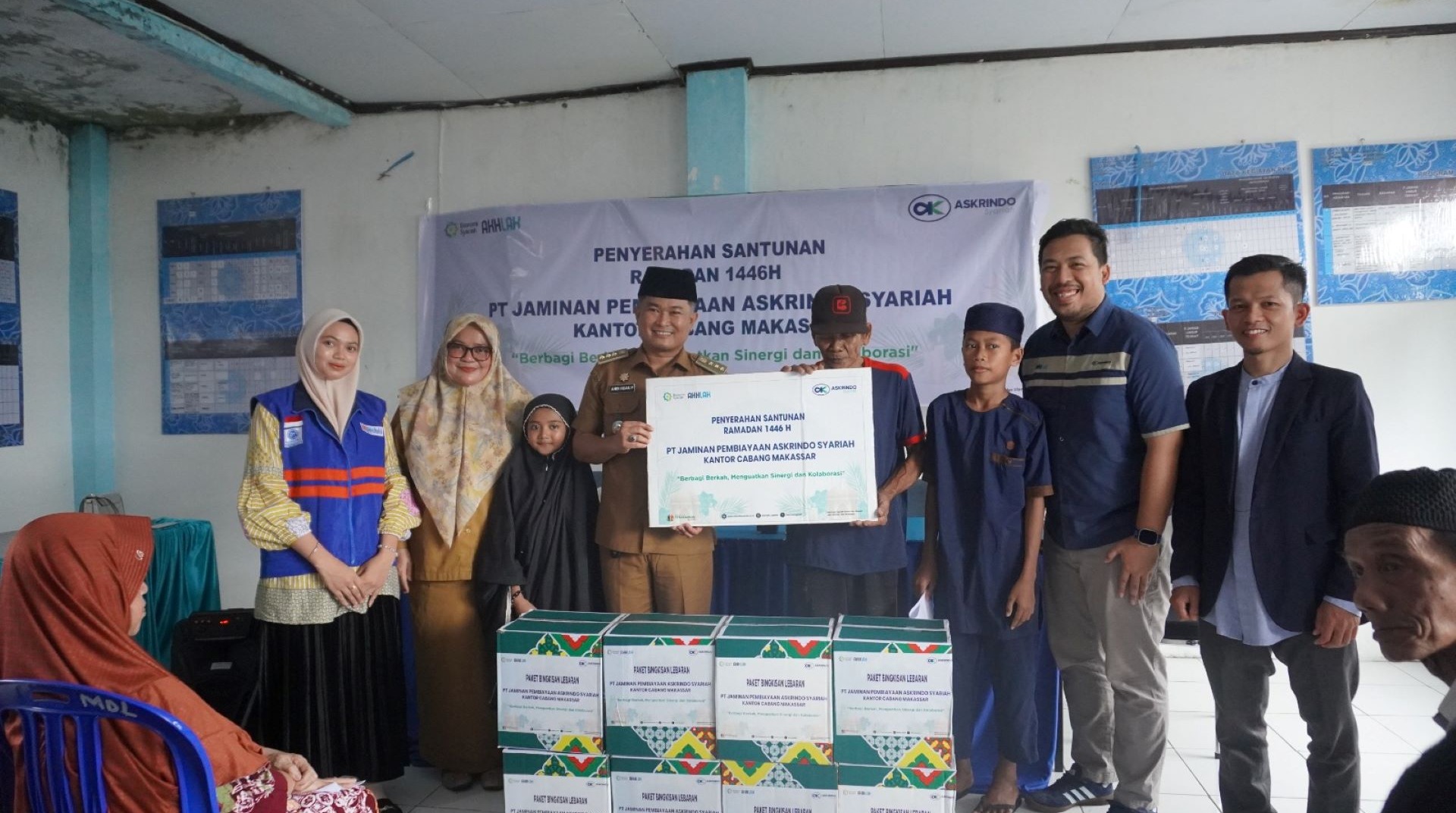 Gandeng DT Peduli, Askrindo Syariah Berbagi Kebahagiaan Lebaran kepada Masyarakat Kelurahan Mandala 