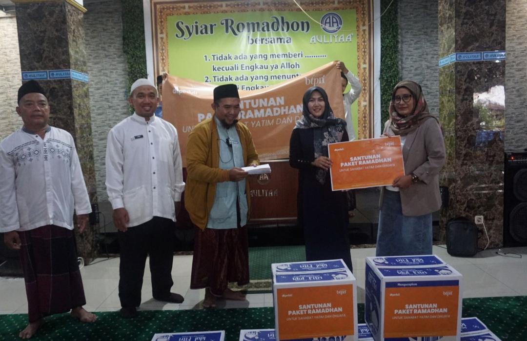 BTPN Syariah Gandeng DT Peduli Salurkan Santunan dan Bingkisan di Rumah Panti Auliyaa 