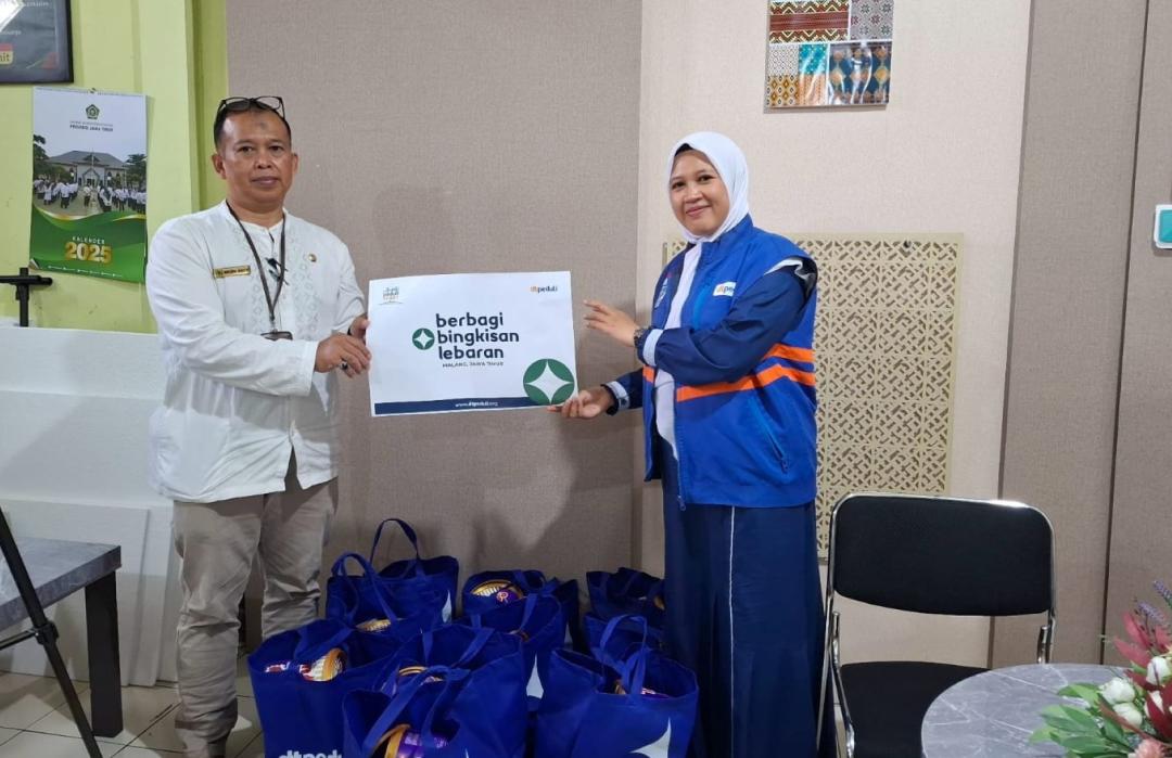 DT Peduli dan Kemenag Kota Malang Berkolaborasi Berbagi Kebahagiaan di Bulan Ramadhan 